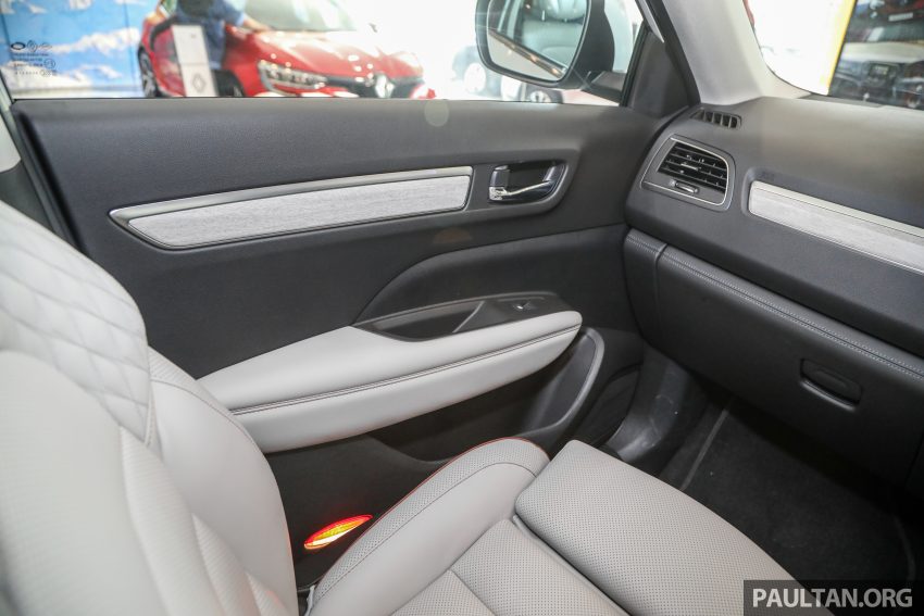 新车实拍: 小改款 Renault Koleos Signature , 售价20.1万 153253
