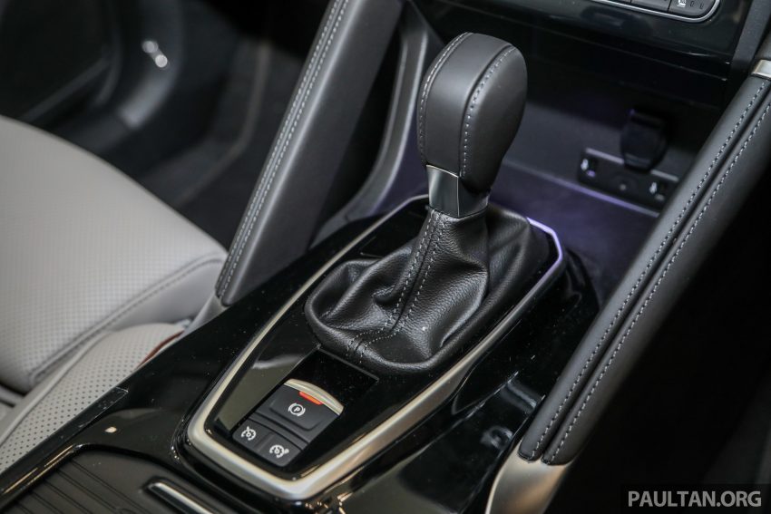 新车实拍: 小改款 Renault Koleos Signature , 售价20.1万 153243