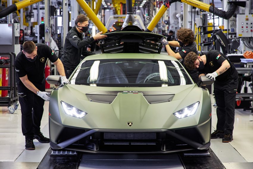 Lamborghini 公布未来大计, 2025年推出首款纯电动产品 154545