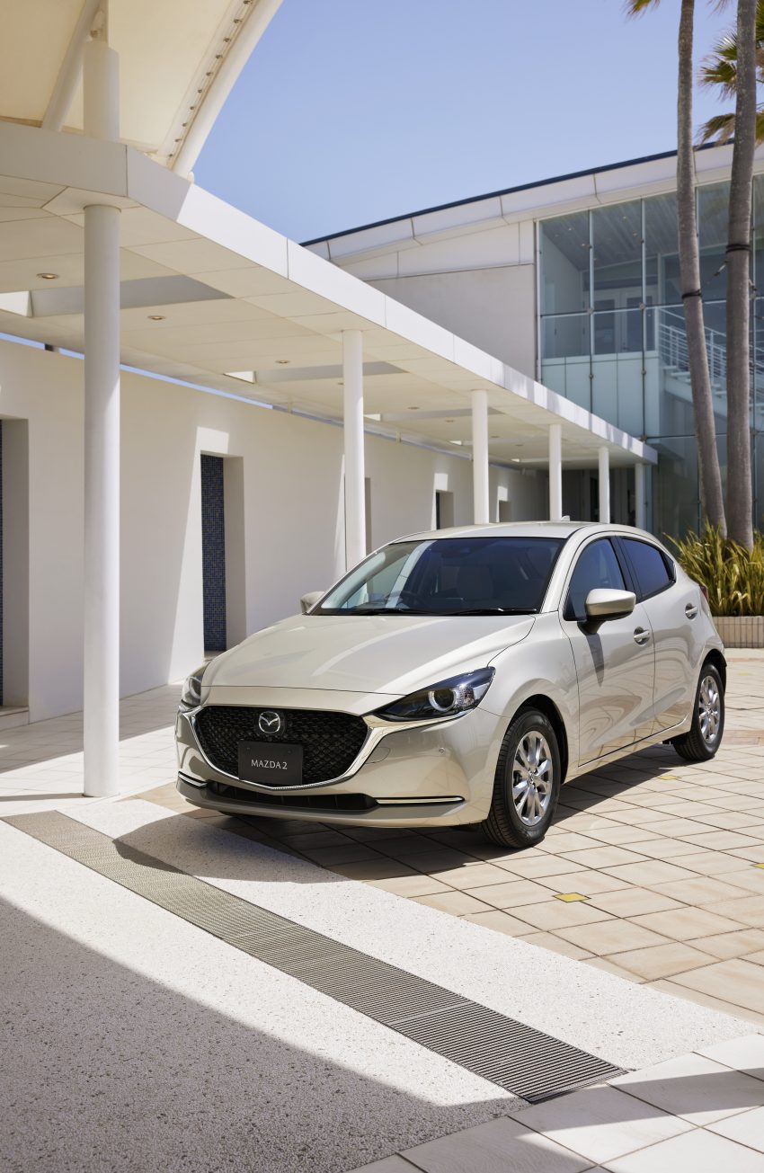 日本推出 Mazda 2 小升级版本, 引擎压缩比提高到14:1 157187