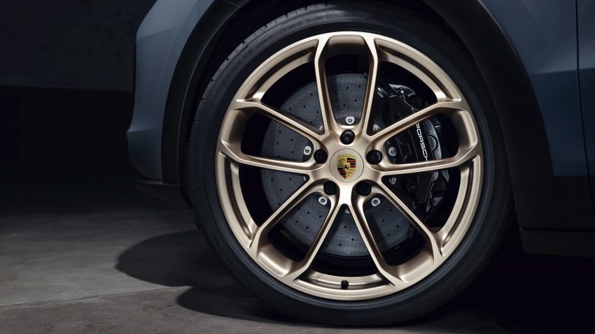 旗舰等级 Porsche Cayenne Turbo GT 面世, 3.3秒破百 157204