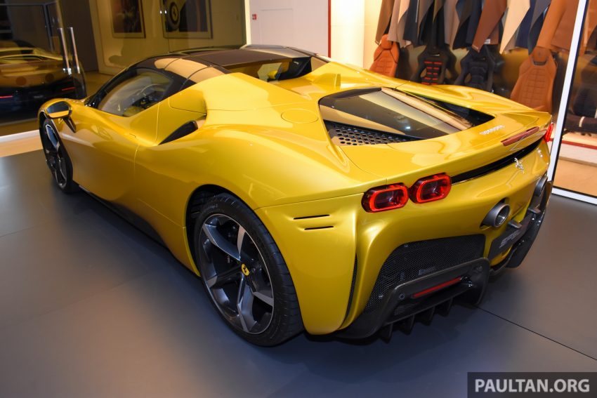法拉利敞篷插混超跑，Ferrari SF90 Spider 正式登陆大马！1,000匹马力，2.5秒破百！基础售价从209万令吉起 155882