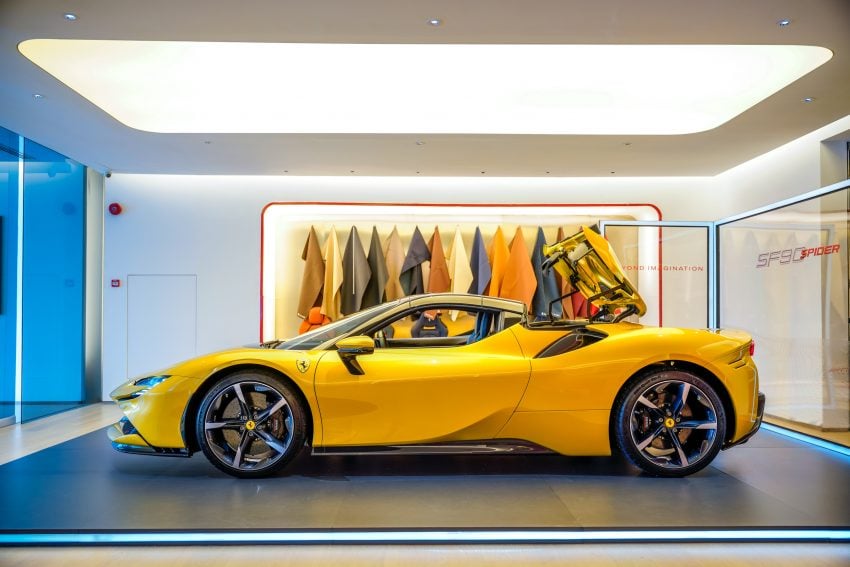 法拉利敞篷插混超跑，Ferrari SF90 Spider 正式登陆大马！1,000匹马力，2.5秒破百！基础售价从209万令吉起 155858