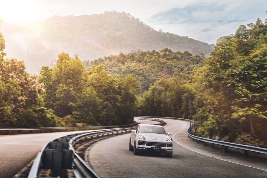 商业资讯: Porsche Cayenne Premium Package , 完美兼顾车主各项需求, 跑车般的性能和操控, SUV的空间和实用性 156648
