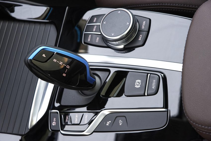 原厂发官方预告, BMW iX3 小改款纯电SUV将在我国上市 159463