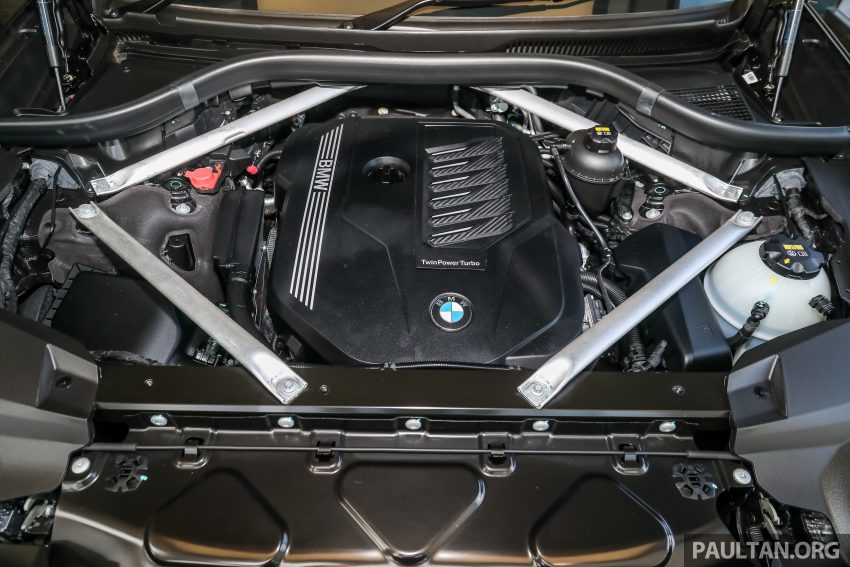 新车实拍: 2021 BMW X7 xDrive40i G07 CKD, 售价65万起 160430