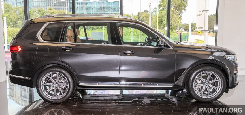 新车实拍: 2021 BMW X7 xDrive40i G07 CKD, 售价65万起 160421