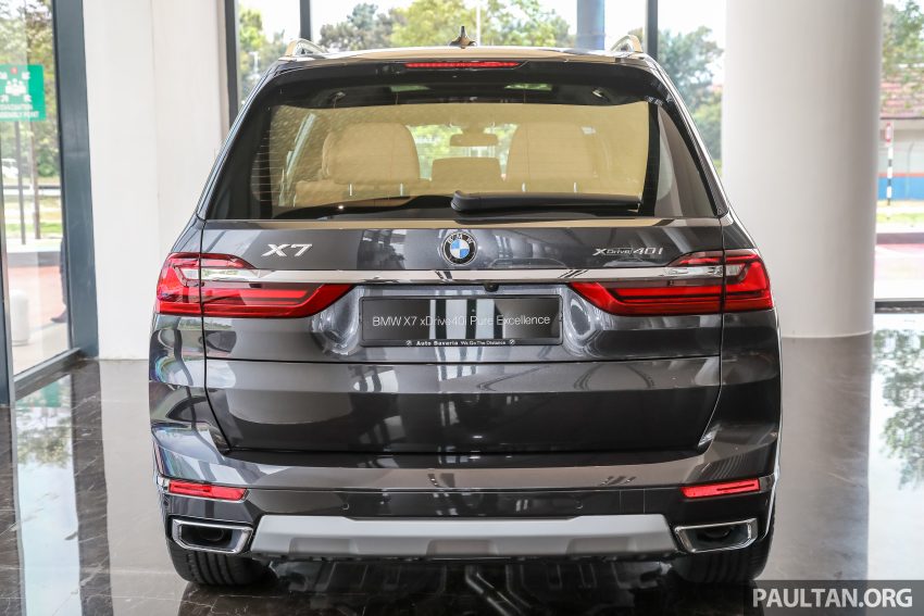新车实拍: 2021 BMW X7 xDrive40i G07 CKD, 售价65万起 160423