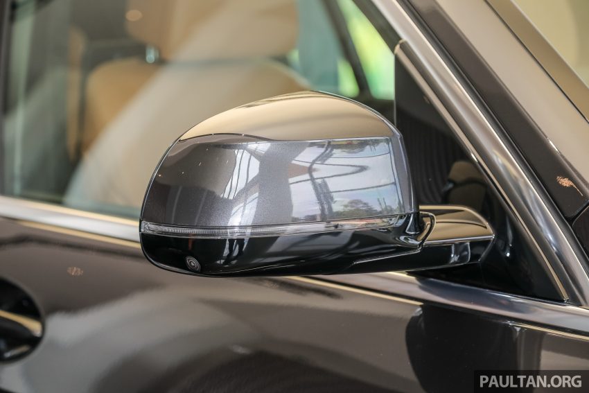 新车实拍: 2021 BMW X7 xDrive40i G07 CKD, 售价65万起 160425