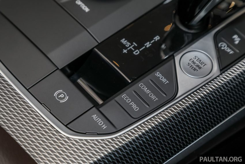 新车实拍: 2021 BMW 330Li M Sport G28, 售价27.7万起 159805