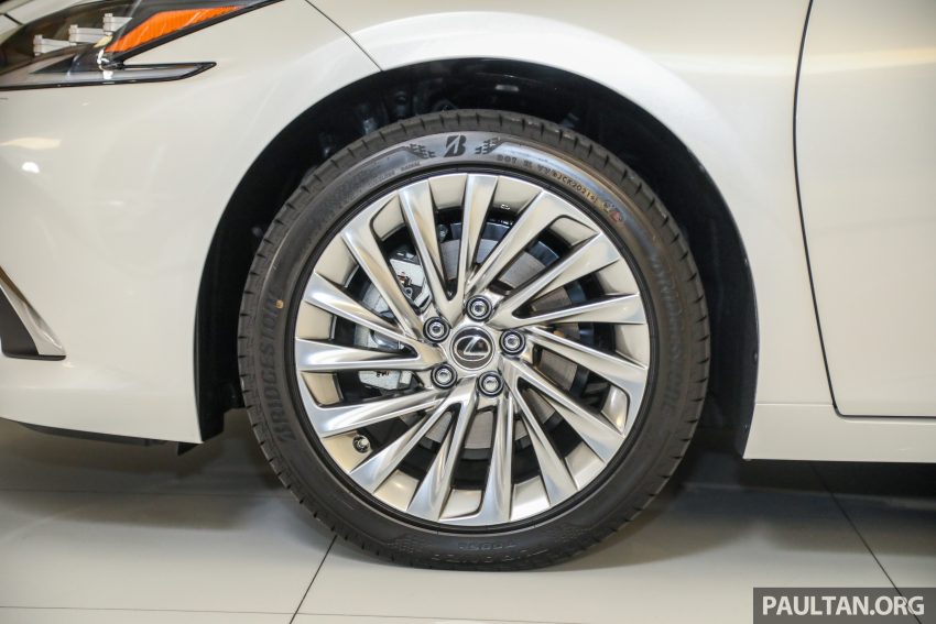 2021 Lexus ES 小改款本地上市开售, 三等级从29.6万起 162067