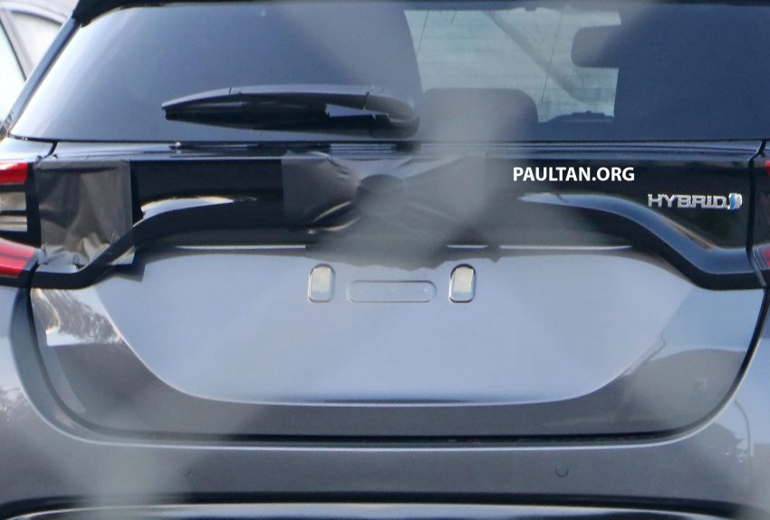厂区内被拍, 欧洲下一代 Mazda 2 贴牌自 Toyota Yaris? 162215