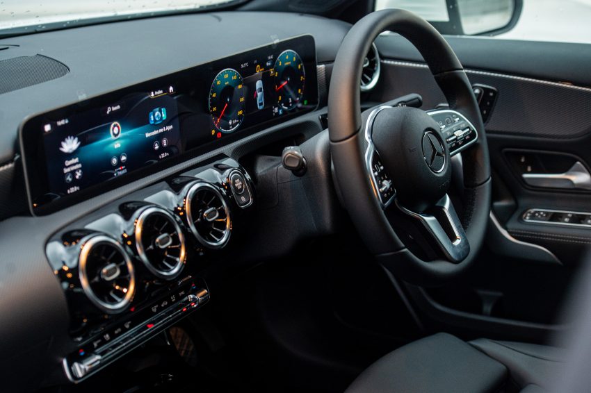 CKD版 Mercedes-Benz A-Class Sedan 上市, 售价21万起 163847