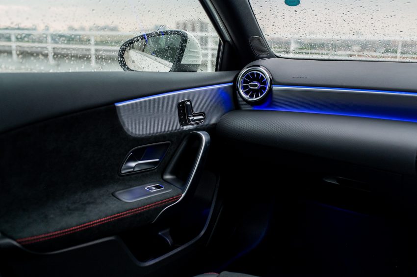 CKD版 Mercedes-Benz A-Class Sedan 上市, 售价21万起 163959