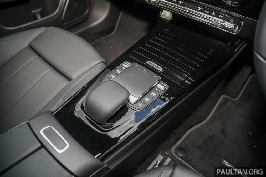 CKD版 Mercedes-Benz A-Class Sedan 上市, 售价21万起 164000