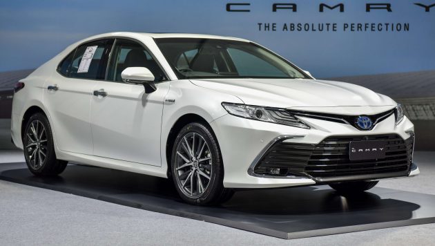 Toyota Camry 小改款泰国开卖, 2.0引擎取消, 仅剩2.5版本