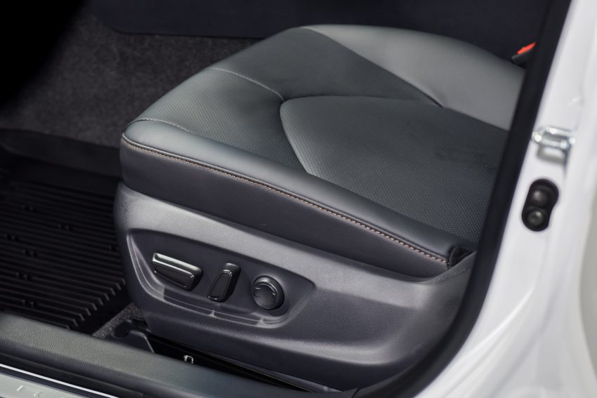 Toyota Camry 小改款泰国开卖, 2.0引擎取消, 仅剩2.5版本 165293