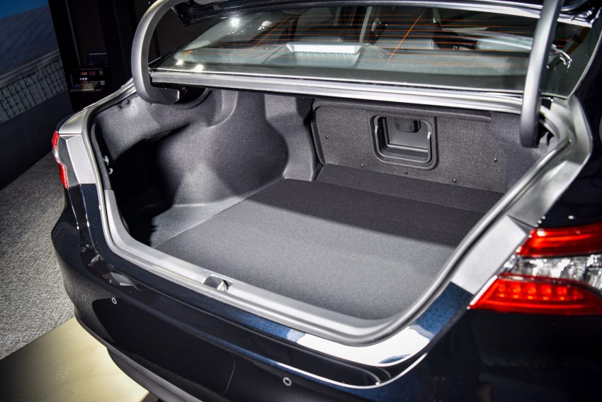 Toyota Camry 小改款泰国开卖, 2.0引擎取消, 仅剩2.5版本 165361