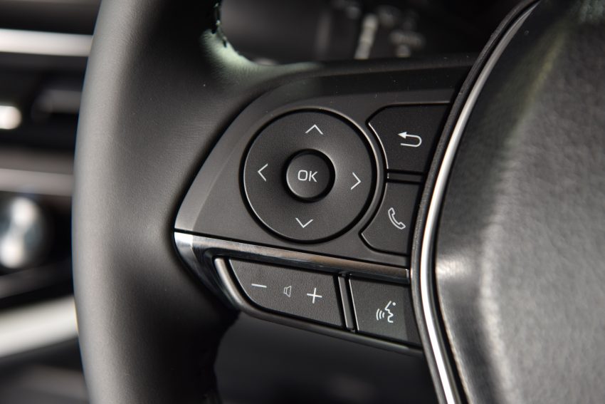 Toyota Camry 小改款泰国开卖, 2.0引擎取消, 仅剩2.5版本 165354