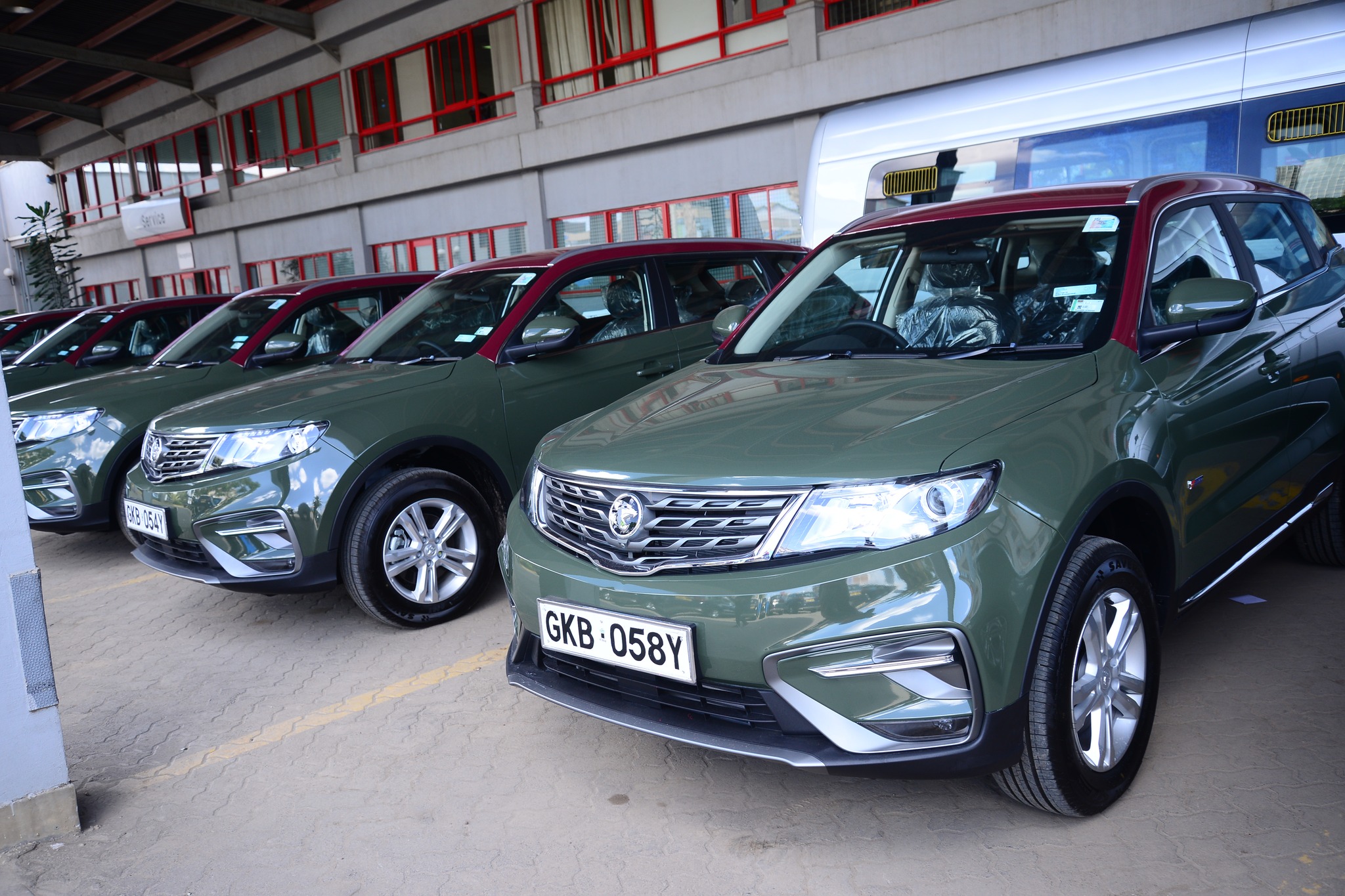 宝腾移交30台新车给肯尼亚警方，Proton X70 成非洲警车