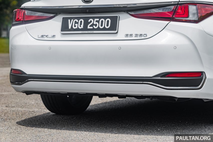 试驾：Lexus ES 250 F Sport 小改款，轻奢雅致还带杀气 168964