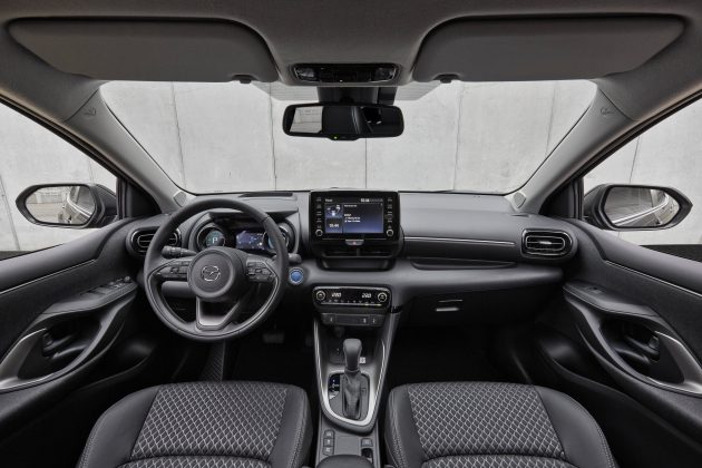 全新欧规版 Mazda 2 Hybrid 面世, Toyota Yaris 的孪生车