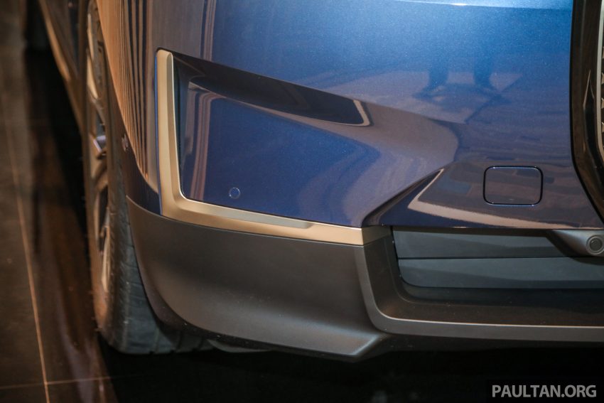 新车实拍: BMW iX xDrive40 纯电SUV, 本地售价41.9万起 168202