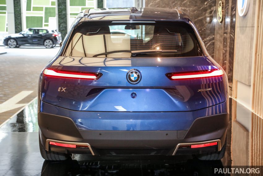 新车实拍: BMW iX xDrive40 纯电SUV, 本地售价41.9万起 168198