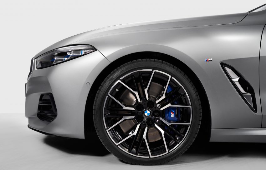 2022 BMW 8 系列小改款面世, 改搭会发亮的水箱护罩 172112