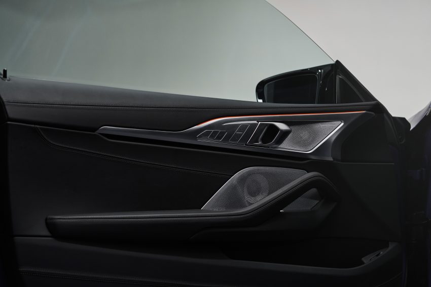2022 BMW 8 系列小改款面世, 改搭会发亮的水箱护罩 172136