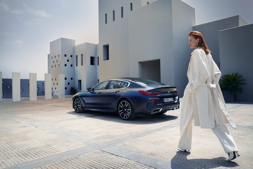 2022 BMW 8 系列小改款面世, 改搭会发亮的水箱护罩 172148