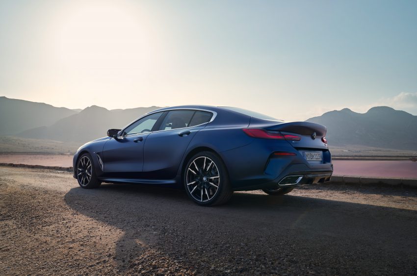 2022 BMW 8 系列小改款面世, 改搭会发亮的水箱护罩 172144