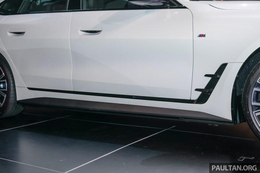 2022 BMW i4 eDrive40 EV本地官方预览, 或将在近期上市 171078