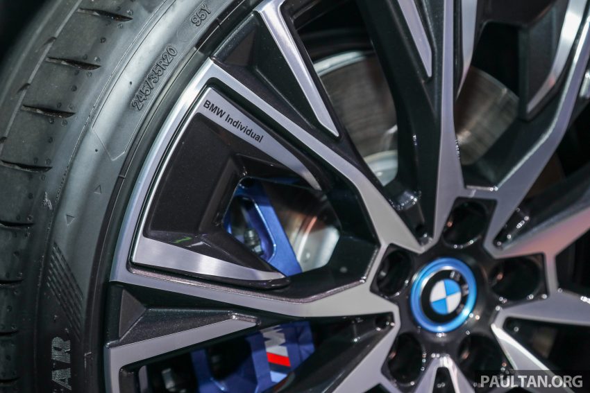 2022 BMW i4 eDrive40 EV本地官方预览, 或将在近期上市 171082