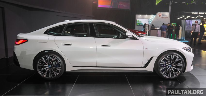 2022 BMW i4 eDrive40 EV本地官方预览, 或将在近期上市 171065