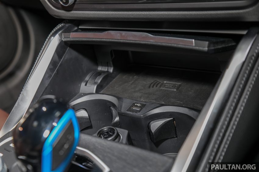 2022 BMW i4 eDrive40 EV本地官方预览, 或将在近期上市 171135