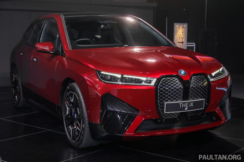 新车实拍: BMW iX xDrive40 Sport, 免税售价从36.1万起 171186