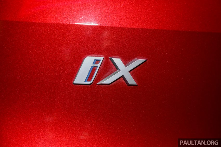 新车实拍: BMW iX xDrive40 Sport, 免税售价从36.1万起 171211