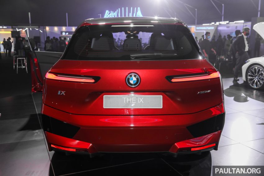 新车实拍: BMW iX xDrive40 Sport, 免税售价从36.1万起 171190