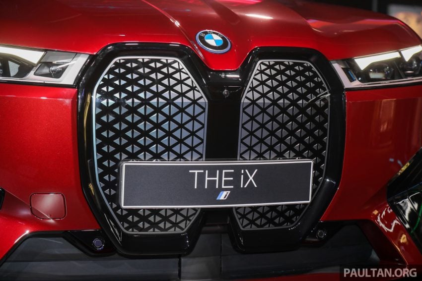 新车实拍: BMW iX xDrive40 Sport, 免税售价从36.1万起 171194