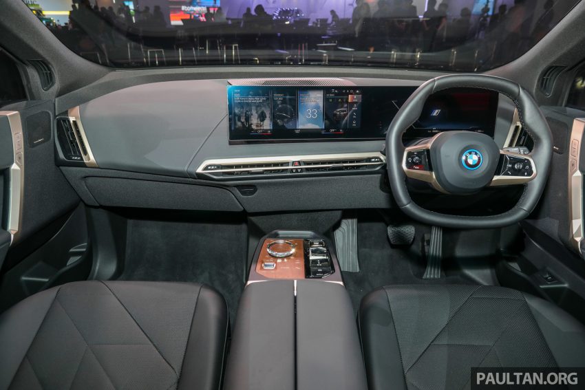 新车实拍: BMW iX xDrive40 Sport, 免税售价从36.1万起 171213