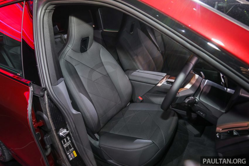 新车实拍: BMW iX xDrive40 Sport, 免税售价从36.1万起 171262