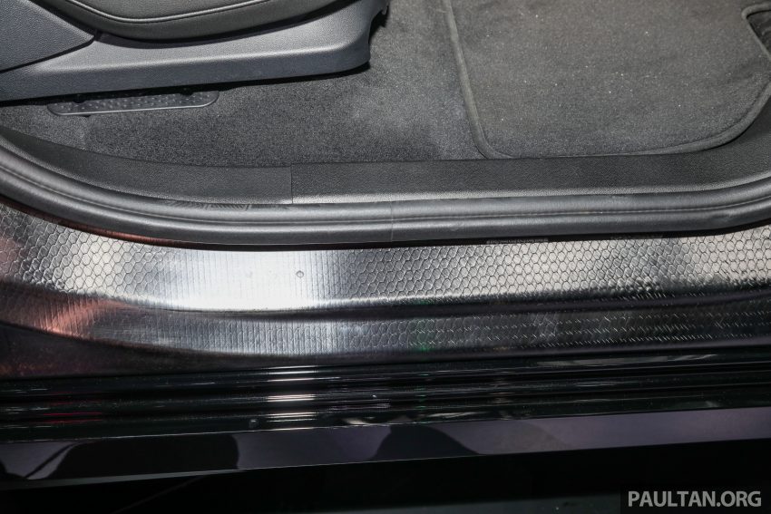 新车实拍: BMW iX xDrive40 Sport, 免税售价从36.1万起 171264
