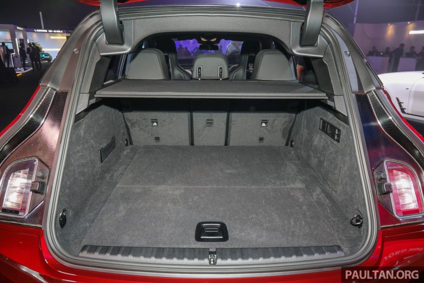 新车实拍: BMW iX xDrive40 Sport, 免税售价从36.1万起 171282