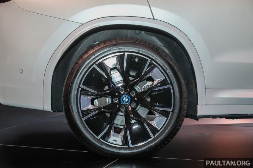 新车实拍: 2022 BMW iX3 M Sport Impressive, 30.7万起 171308