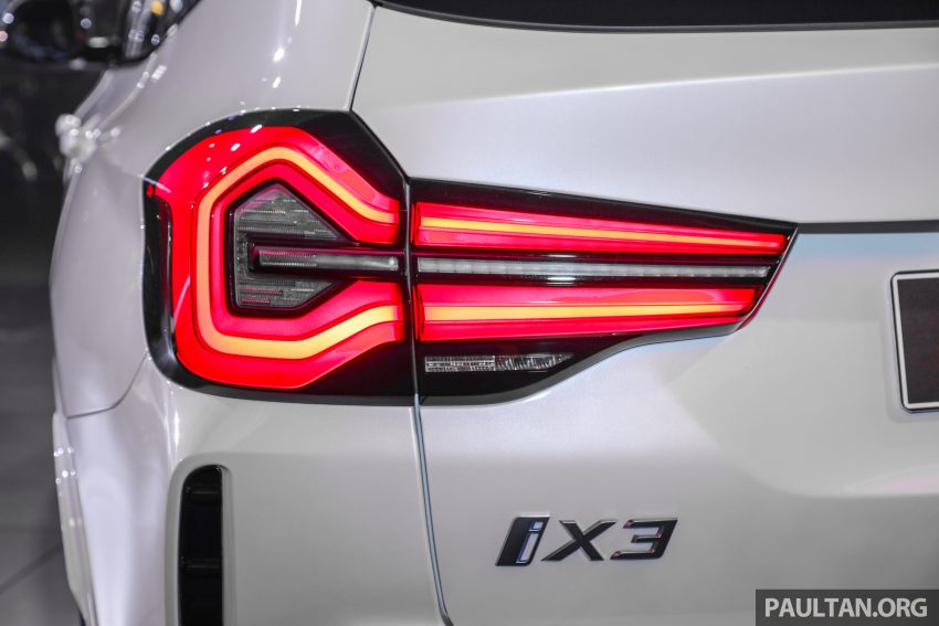 新车实拍: 2022 BMW iX3 M Sport Impressive, 30.7万起 171310