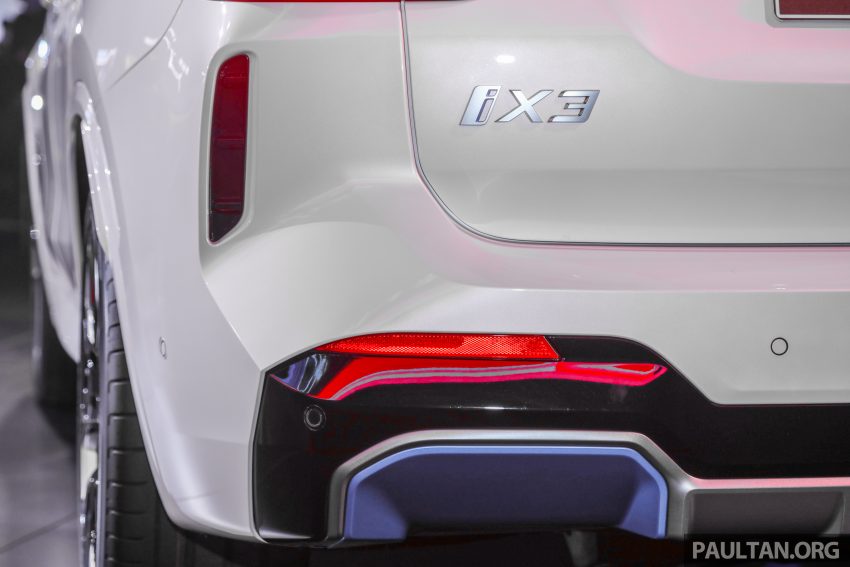 新车实拍: 2022 BMW iX3 M Sport Impressive, 30.7万起 171311