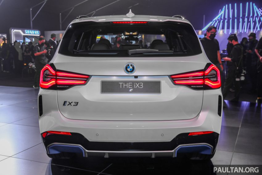新车实拍: 2022 BMW iX3 M Sport Impressive, 30.7万起 171295