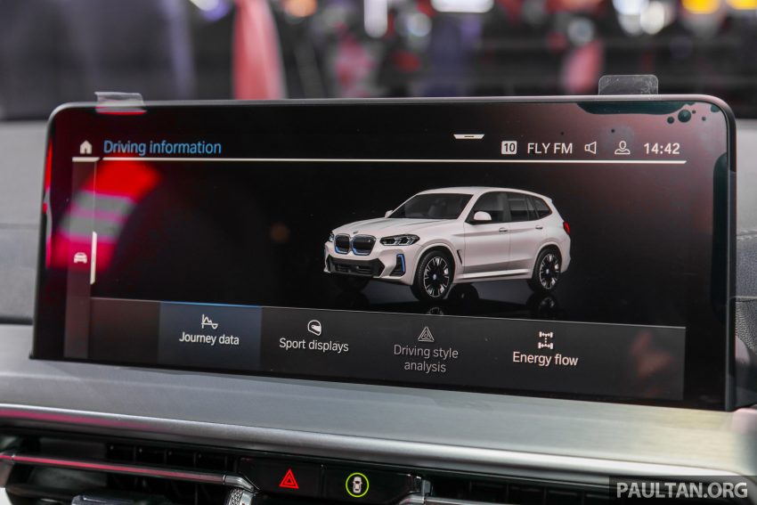 新车实拍: 2022 BMW iX3 M Sport Impressive, 30.7万起 171333
