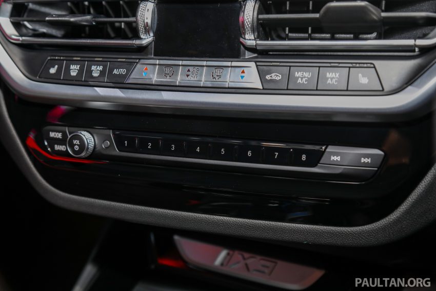 新车实拍: 2022 BMW iX3 M Sport Impressive, 30.7万起 171356